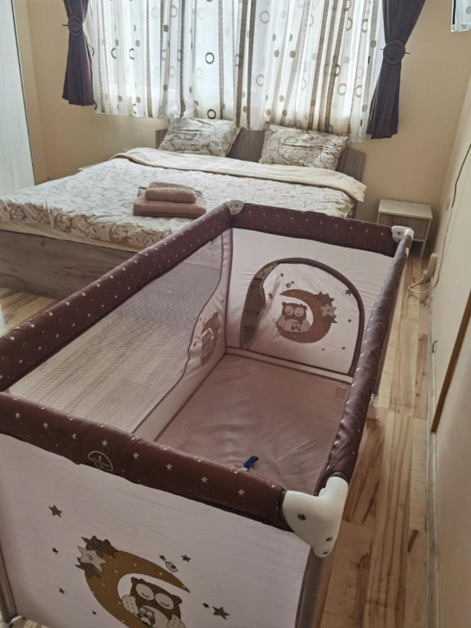 Апартамент Дани Apartament Dani カザンラク エクステリア 写真
